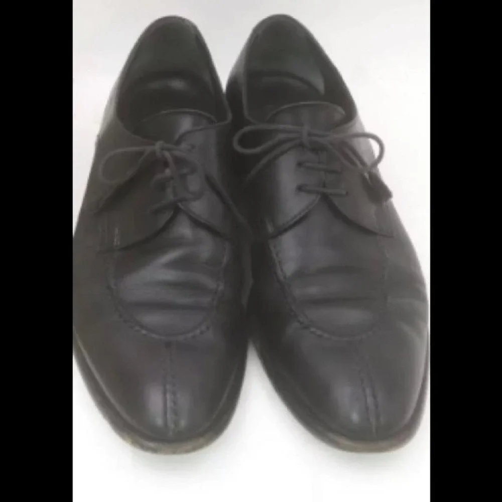Giorgio Armani black leather Mens tie up shoes